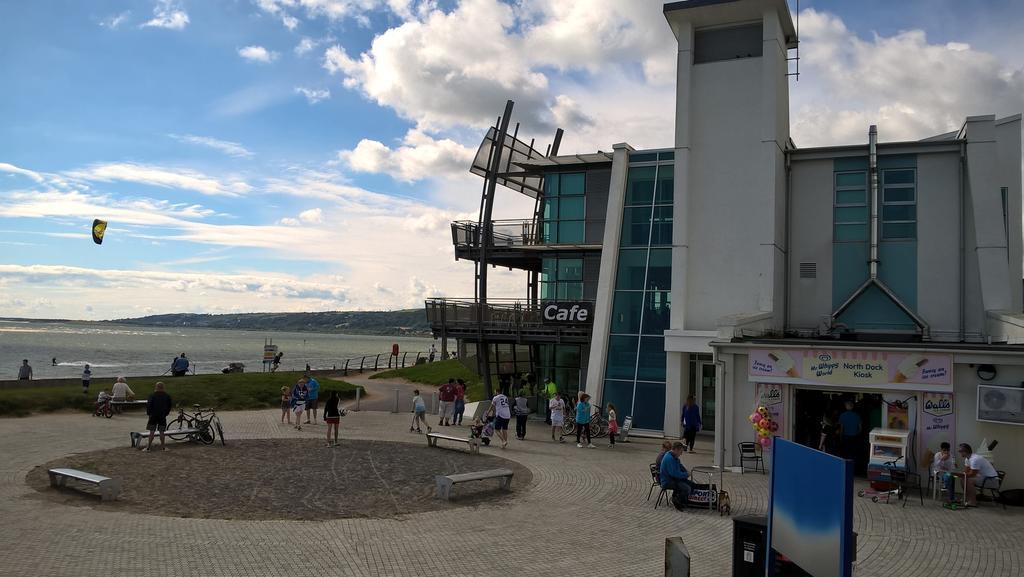 Coastal Apartments - Wales Swansea Eksteriør billede
