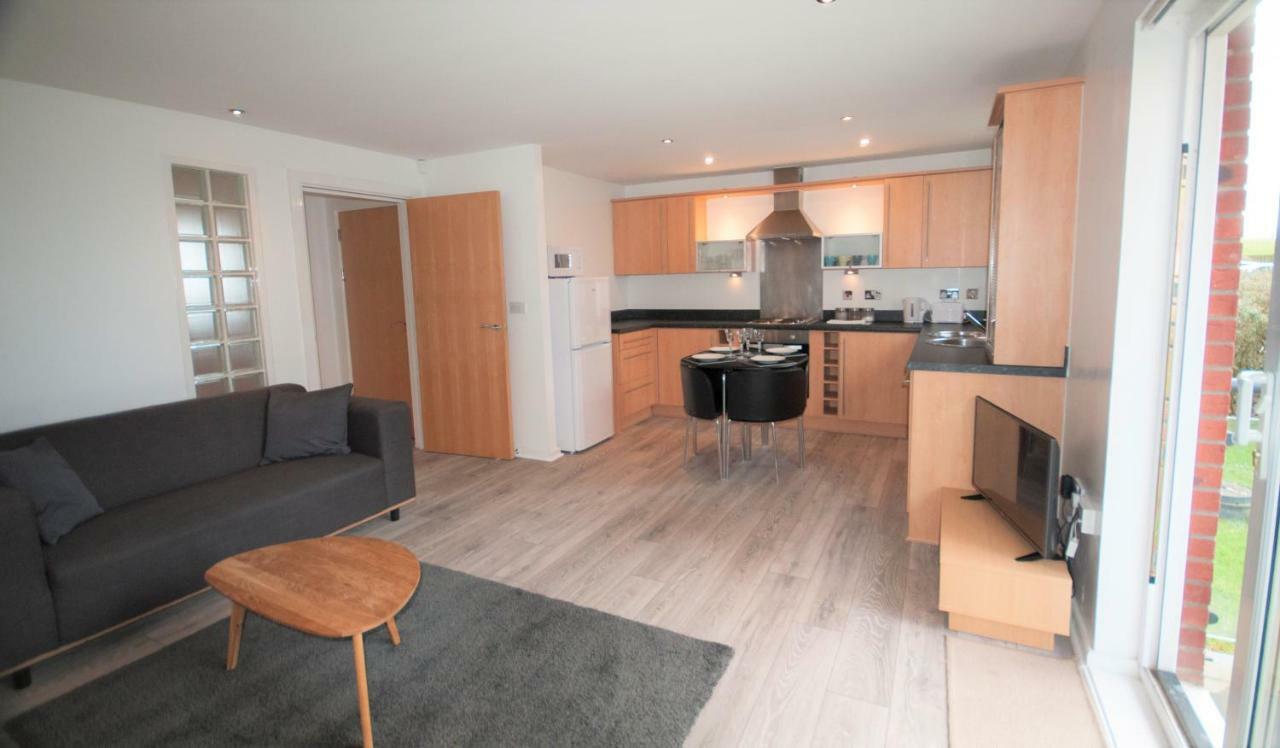 Coastal Apartments - Wales Swansea Eksteriør billede